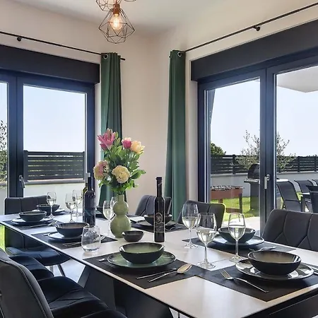 Villa Tika Jadreški